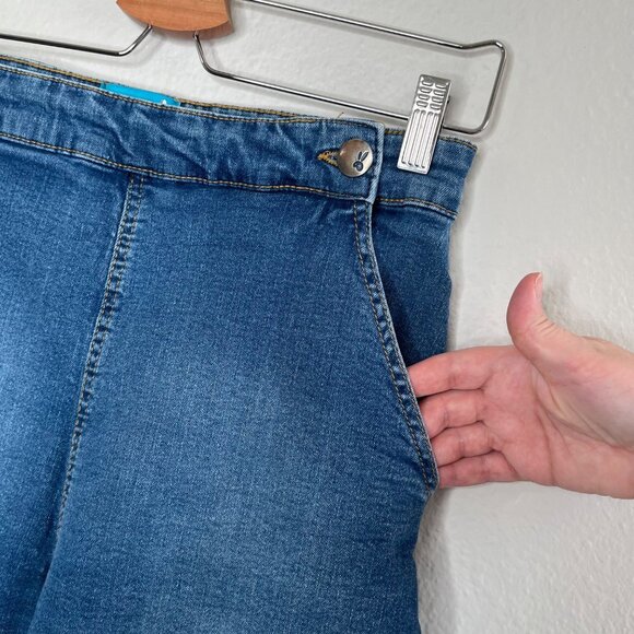 Hell Bunny Womens High Waisted Retro Pinup Denim Shorts Size Medium - Picture 5 of 11